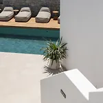 Hotell Nuca Mykonos 4*