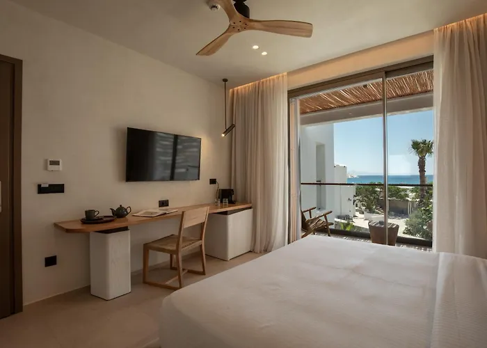 Nuca Mykonos ホテル 4*