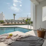 Nuca Mykonos بلاتيس يالوس
