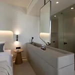 Nuca Mykonos