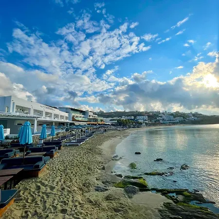Nuca Mykonos 4* פלאטיס יאלוס