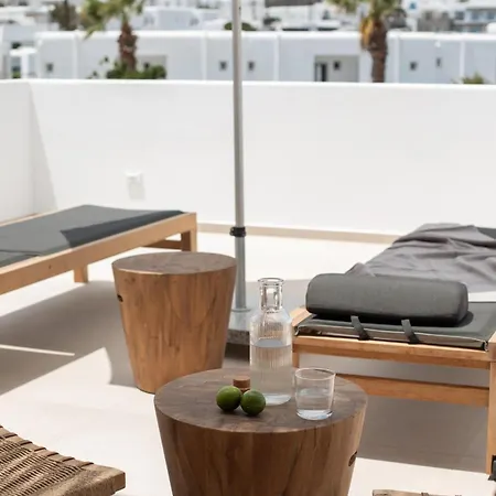 Nuca Mykonos